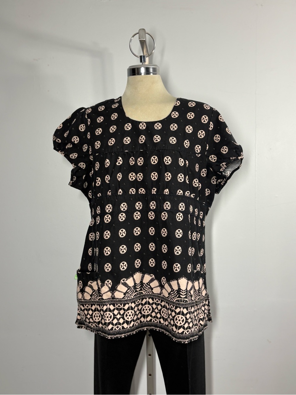 Black and Cream Printed Short Sleeve Women's Top